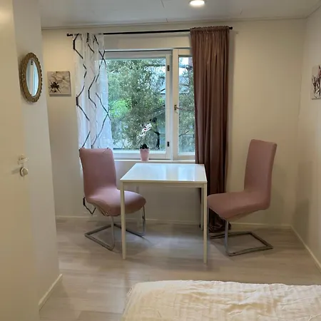 Wooden House 1 Km From River Lejlighed